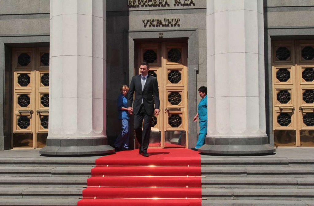 Виталий Кличко на красной ковровой дорожке президента