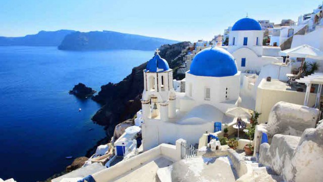 [Изображение: Santorini-Greece-low-640x360.jpg]