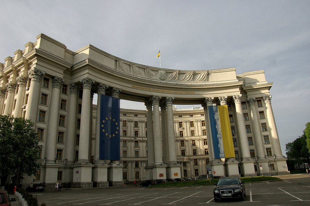 МИД Украины зовет Россию на срочные переговоры