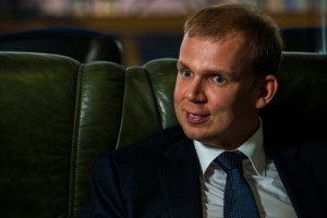 Суд арестовал имущество Одесского НПЗ Курченко
