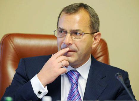 Генпрокуратура подозревает Клюева в растрате €150 млн и 200 млн гривен