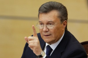 Янукович потребовал от украинских властей вывести войска с Востока