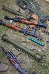Экс-главу СБУ обвиняют в поставках оружия террористам 