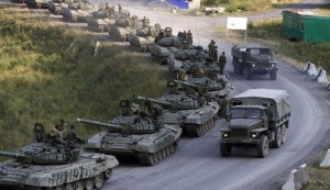 Россия стягивает военную технику к границе