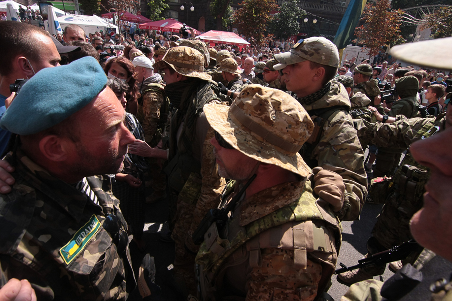 На Майдане пострадали четыре бойца батальона «Киев-1»