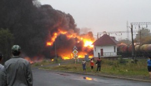 При пожаре на железной дороге в Черкасской области сгорели пять домов