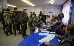 На Донбассе выборы проходят без нарушений