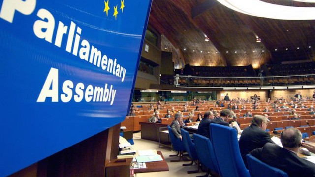 154 депутата ПАСЕ поддержали отставку Аграмунта