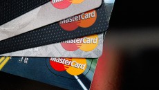 MasterCard конкурирует не только с картами Visa, но и с жетонами