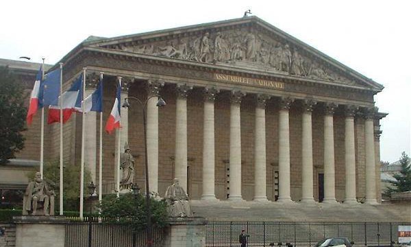 Парламент Франции - против санкций к РФ