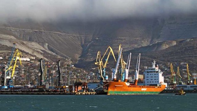 Россия будет танкерами поставлять в Крым топливо