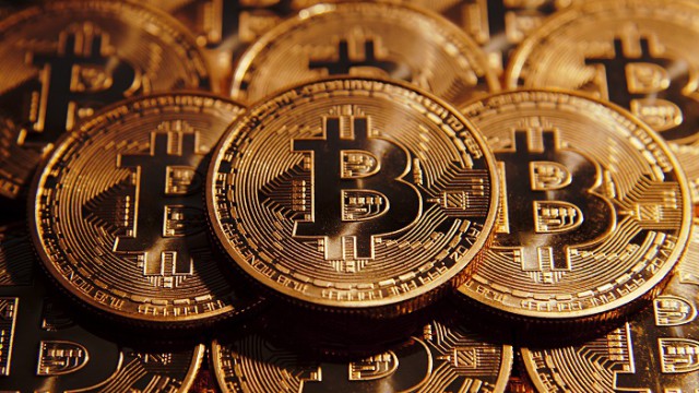 Курс виртуальной валюты Bitcoin обновил исторический максимум