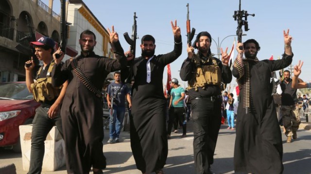 В Багдаде провели парад за победу над «Исламским государствомм