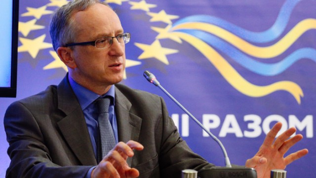 Томбинский критикует Киев за срыв создания НАПК