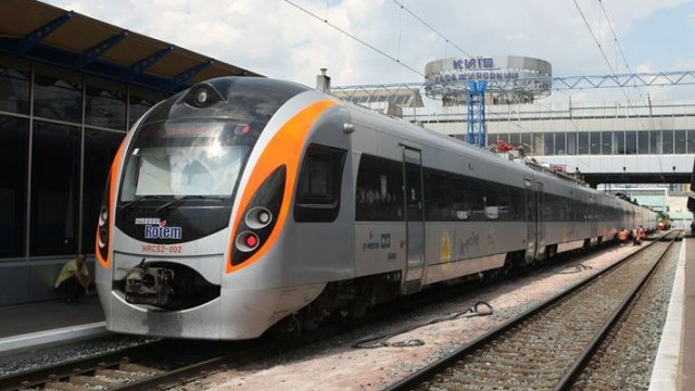 Украина планирует купить 10 поездов Hyundai