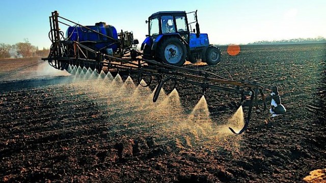 В Украине значительно вырос импорт средств защиты растений