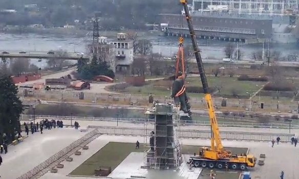В Украине снесли только половину памятников Ленину