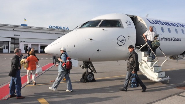 Летать в Украине стали больше на 17,8%
