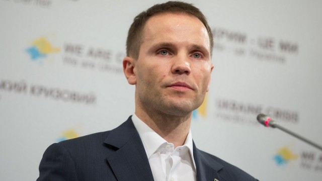 Порошенко пытается воспрепятствовать увольнению судей Майдана, – депутат Деревянко