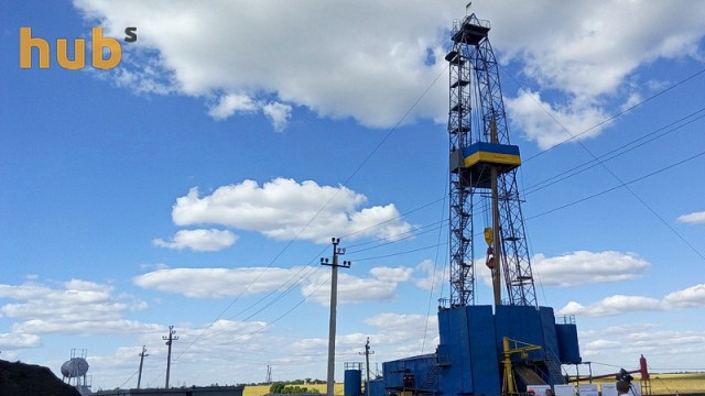 Поисковая скважина №900 на Шебелинском газовом месторождении в Харьковской области
