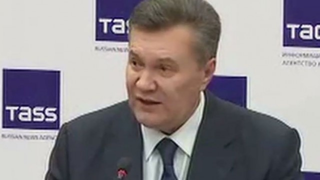 Денег нет, все осталось в Украине, – Янукович