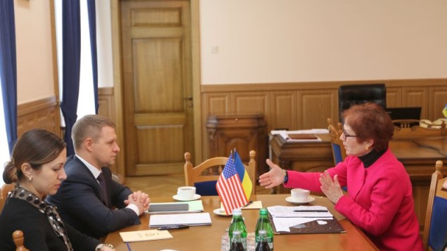 Посол США посетила предприятия Киевщины