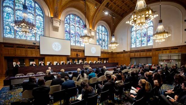Представители России на суде в Гааге пытаются лить поток абсурда
