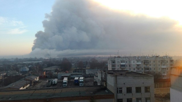 Взрывы на артскладах в Харьковской области: Украина закрыла воздушное пространство в 50-километровой зоне