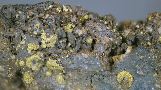 На Закарпатье выявили новое крупное месторождение золота