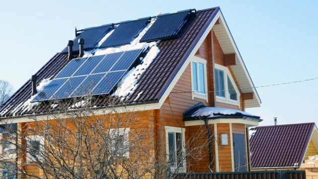 Частные домохозяйства инвестировали в солнечные электростанции 52 млн евро