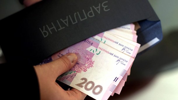 Зарплаты в конвертах: бизнесу доначислили налогов на 820 млн грн