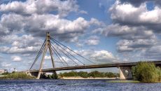 Депутаты переименовали Московский мост