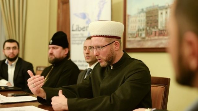 Силовики пояснили, зачем обыскивали мусульманский центр в Киеве