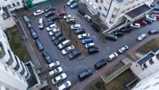 Внутри новых жилых кварталов запретят парковки