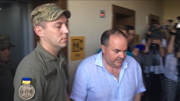 Подозреваемого в «убийстве» Бабченко арестовали на 2 месяца