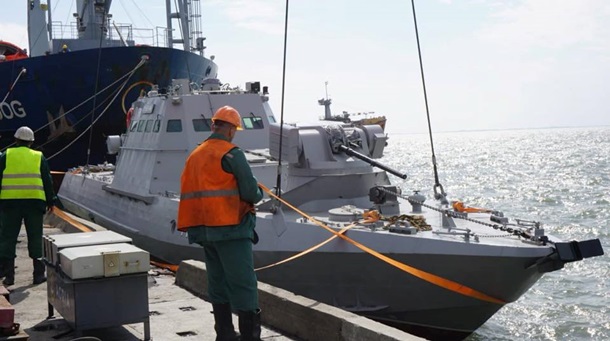 Украинские бронекатера начали патрулировать Азовское море