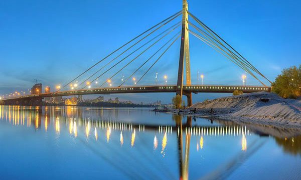 Киев отремонтирует мост на Троещину