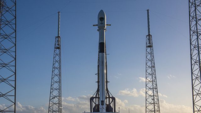 SpaceX осуществила последний в этом году запуск Falcon 9