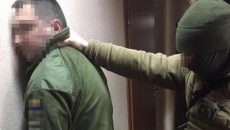 Один из одесских военкомов попался на крупной взятке