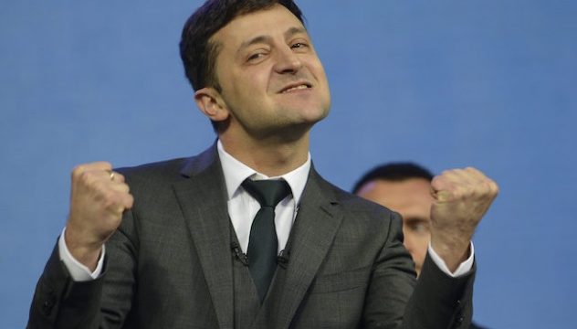 Владимир Зеленский побеждает на выборах президента Украины