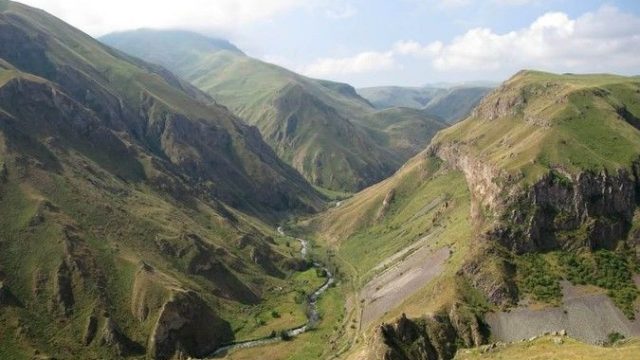 Армения и Азербайджан проведут министерскую встречу по Карабаху