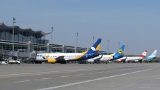 Зеленский обещает построить два аэропорта на Донбассе