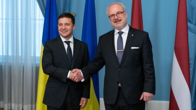 Украина и Латвия будут действовать скоординировано в международных организациях