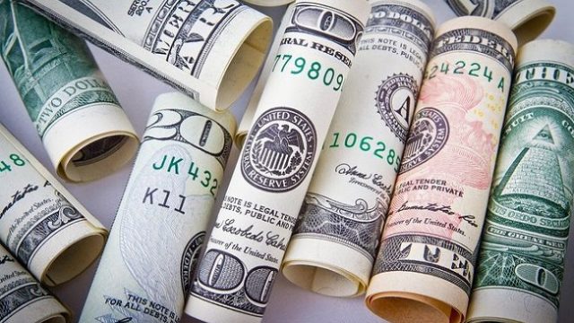 НБУ установил годовой рекорд по покупке валюты