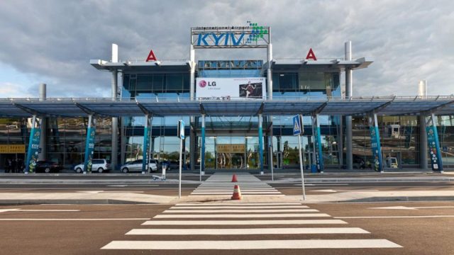 Пункт вакцинации от COVID-19 открылся в международном аэропорту 