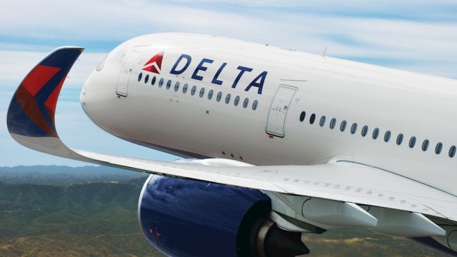 American Airlines и Delta Air Lines отменяют рейсы в Китай