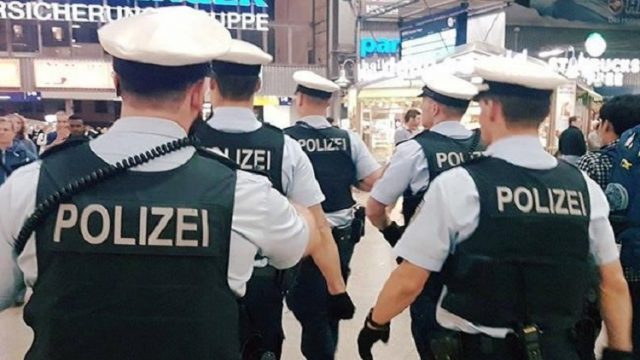 В Германии задержали группу радикалов, готовившую теракты в мечетях