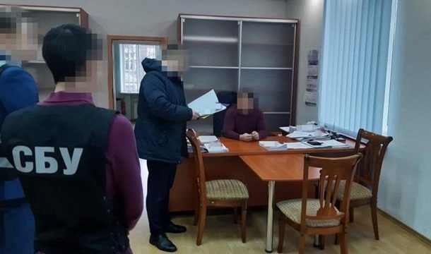 В Запорожье чиновника подозревают в расхищении 1,5 млн грн