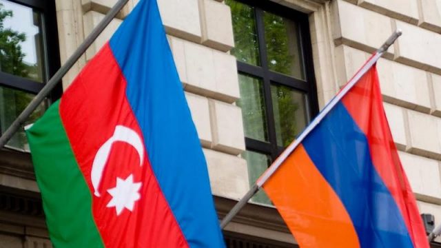 Минобороны Азербайджана обвиняет армянскую сторону в нарушении нового режима гуманитарного перемирия