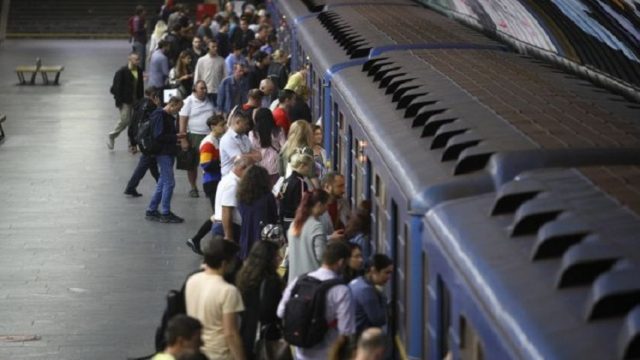 Украинские метрополитены сегодня закроются